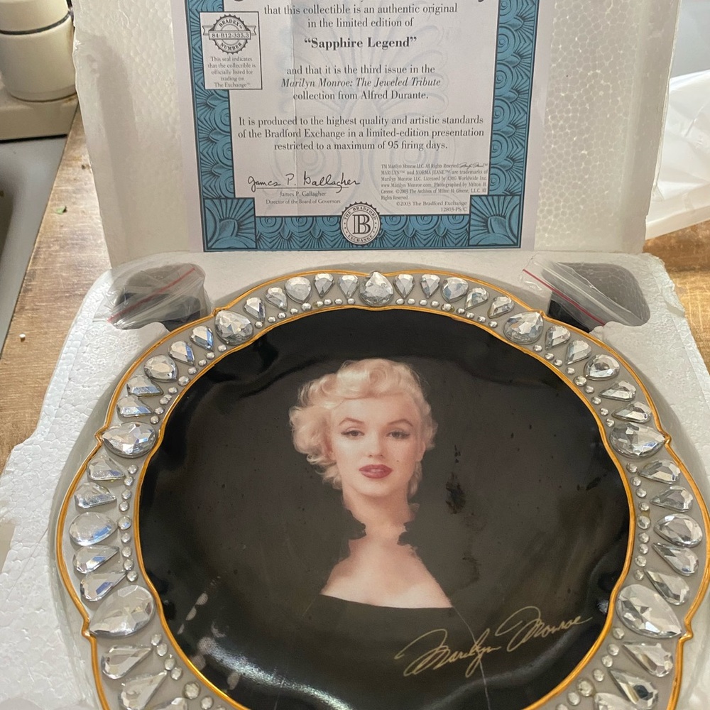 Sapphire Legend Decorative Plate